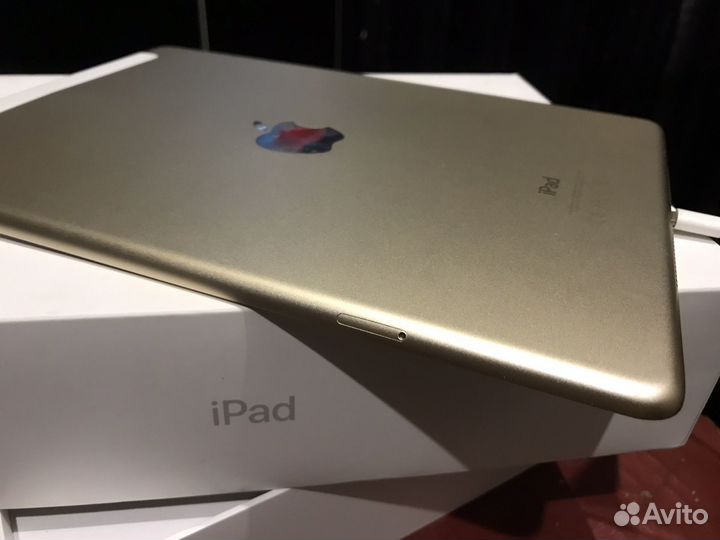 iPad (2020), 16 GB, gold, 4G, LTE
