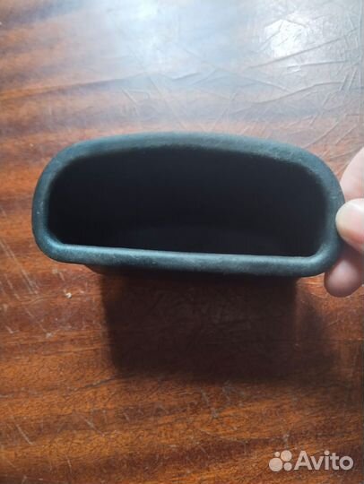 7690A001 Ручка багажника Mitsubishi Outlander XL