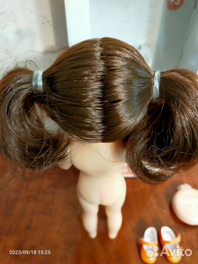 Кукла Ноэлия, нешарнир. в идеале Паола Рейна обувь