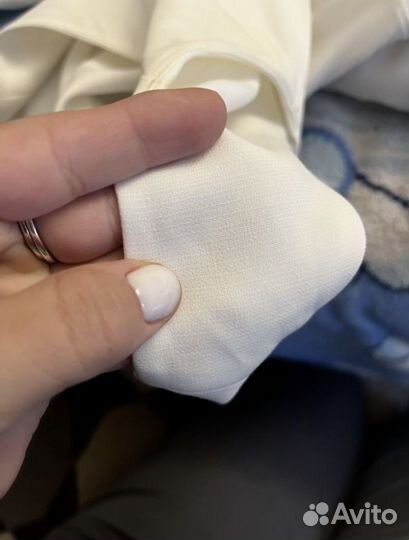 Комбинезон молочного цвета 42 44