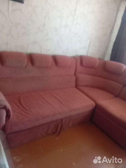 Угловой диван б/у, на металл., каркасе, цена3500