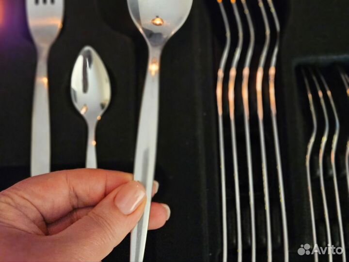 Набор столовых приборов на 6 персон