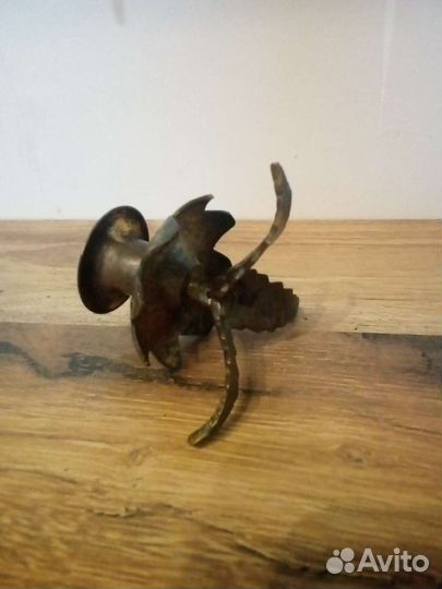 Старинный подсвечник