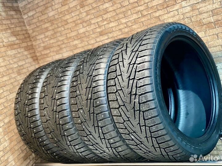 Nokian Tyres Hakkapeliitta 7 SUV 295/40 R21