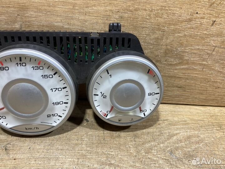 Панель приборов Peugeot 807 дизель 1121073