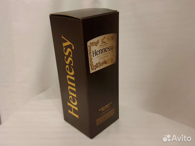 Коробка от Hennessy, тисненная золотом купить в Новосибирске | Хобби и ...