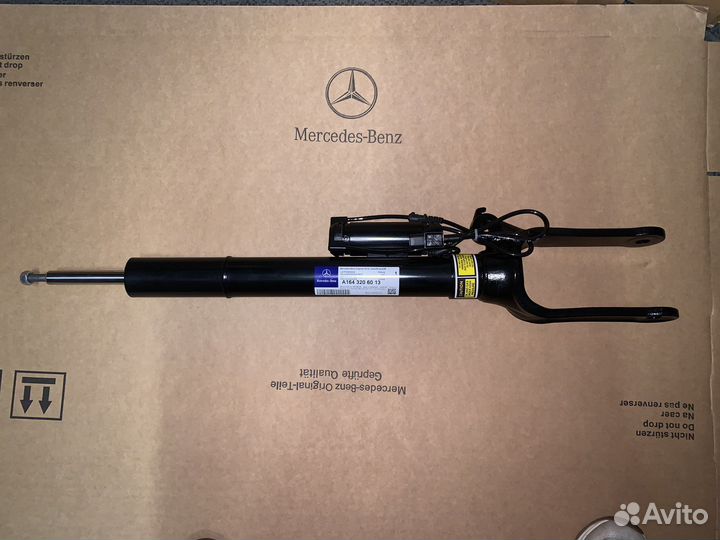 Пневмостойка передняя w164 x164 A1643206013