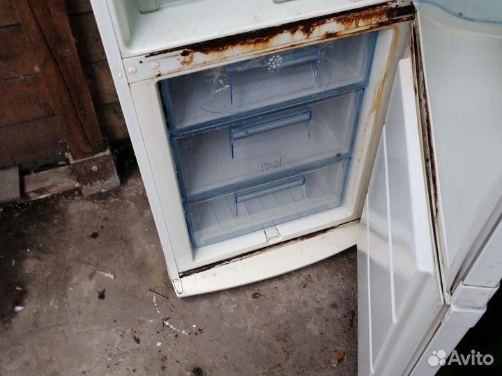 Холодильник бу