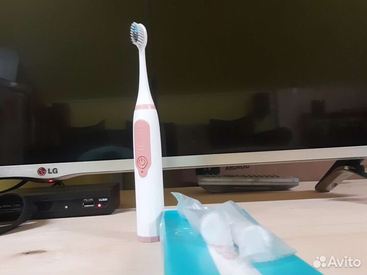 Зубная щетка ультразвуковая