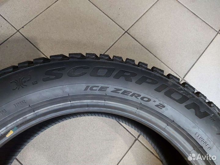 Pirelli Scorpion Ice Zero 2 275/50 R20 113T