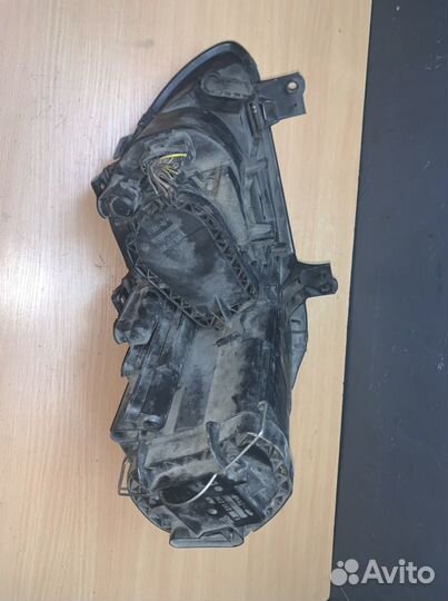 Фара левая vw Touran