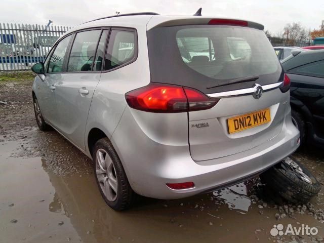 Разбор на запчасти Opel Zafira C 2011