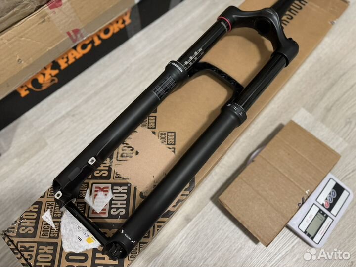 Новая вилка RockShox Revelation RC 29