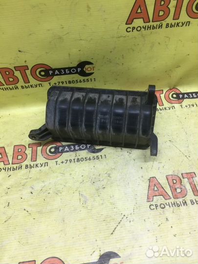 Резонатор воздушного фильтра Nissan Almera Classic