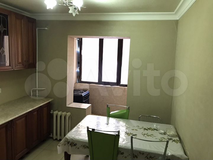 2-к. квартира, 52 м², 9/9 эт.