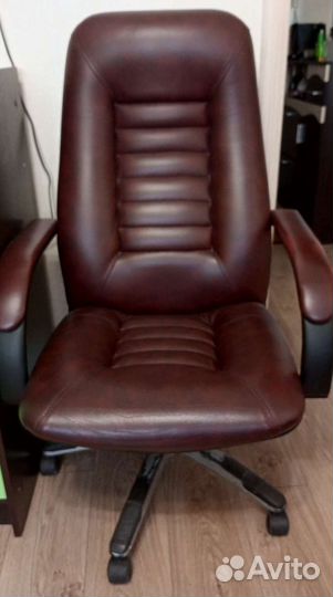 Компьютерное кресло