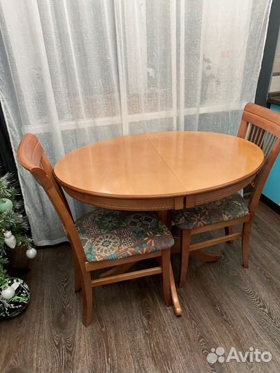 Стол и стулья из массива бука