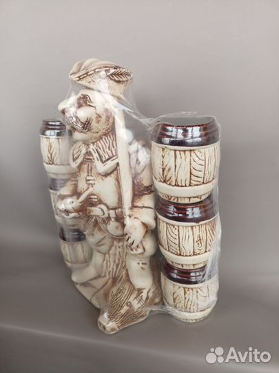 Подарочный набор рюмок,графин и стаканы. Керамика