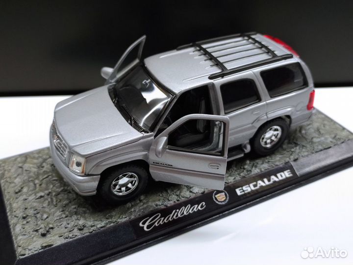 1:43 Cadillac Escalade