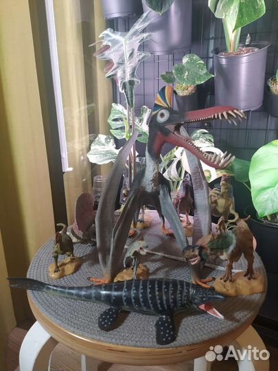 Коллекционные фигурки динозавров collecta