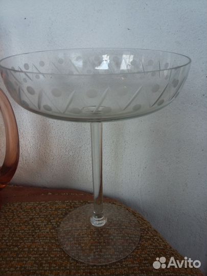 Старинные вазы, рюмки, бокалы. Стекло из СССР