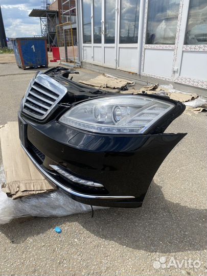 Ноускат пердняя часть Mercedes w221 черный