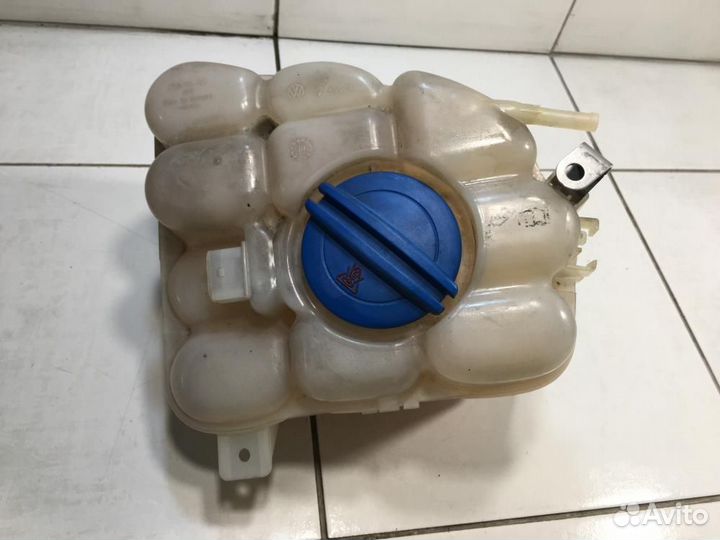 Бачок расширительный Porsche Cayenne 958