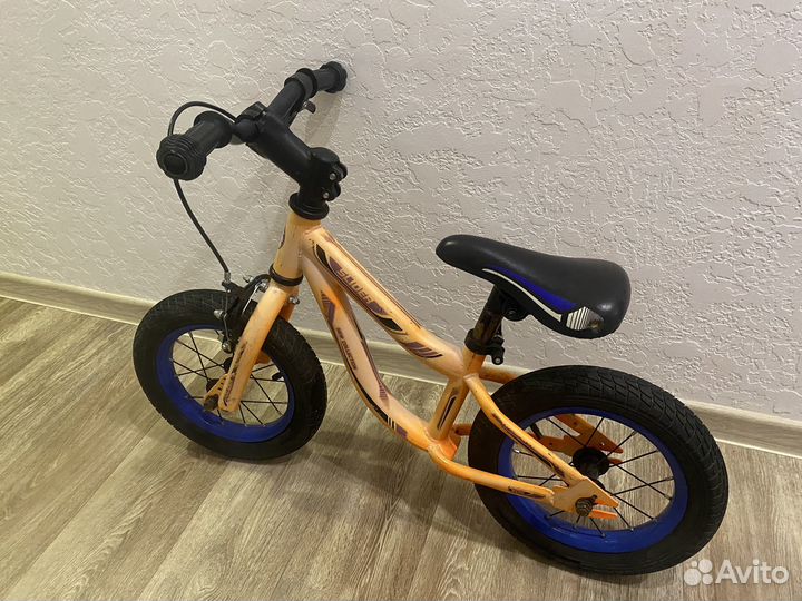 Беговел детский бу