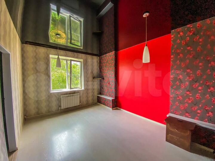 Дом 187 м² на участке 12 сот.