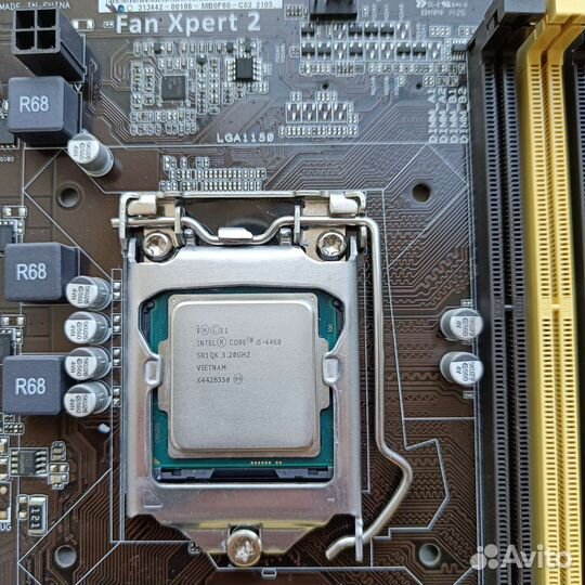 Материнская плата Asus B85M-E