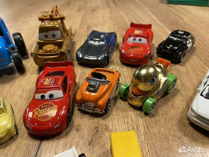 Машинки пакетом тачки и hot wheels