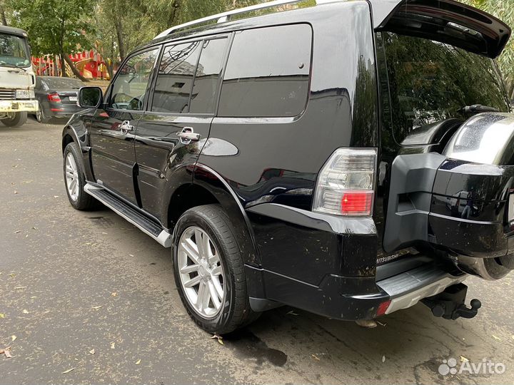 Mitsubishi Pajero 3.2 AT, 2011, 203 000 км