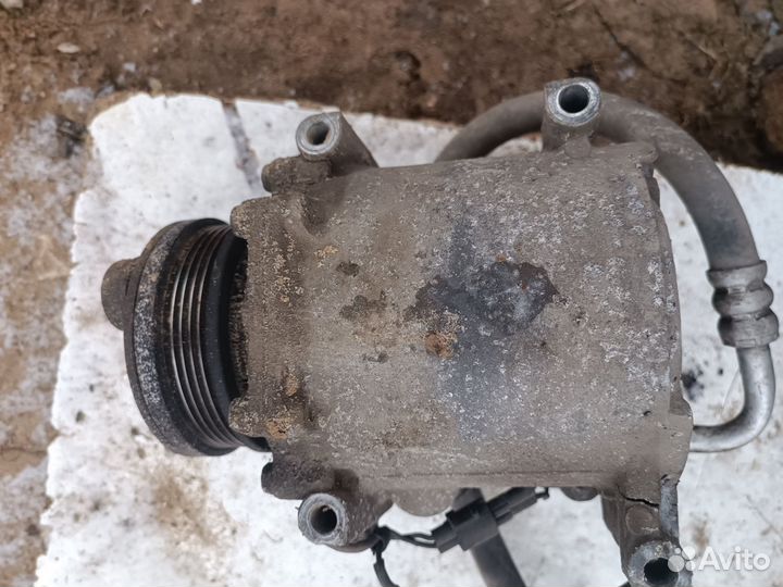 Компрессор кондиционера Mitsubishi lancer Cedia