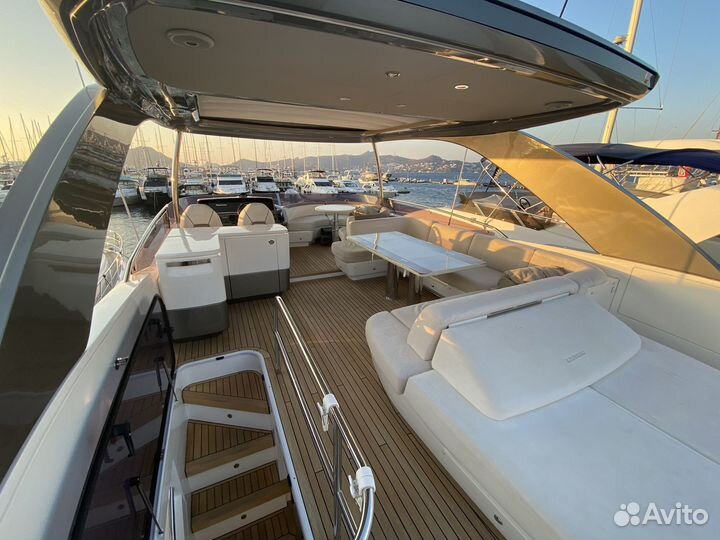 Моторная яхта Princess F62 2018