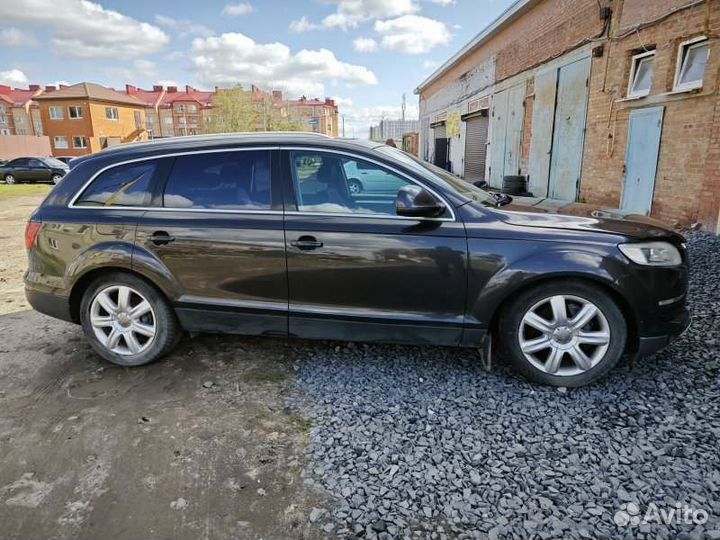 Козырек солнцезащитный левый Audi Q7 4L 4.2 BAR