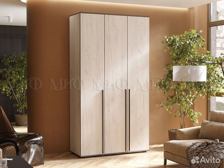 Шкаф Норд 3 створчатый