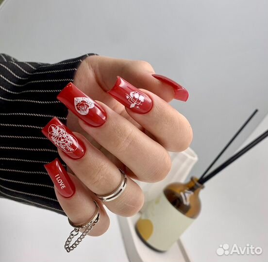 Маникюр и педикюр