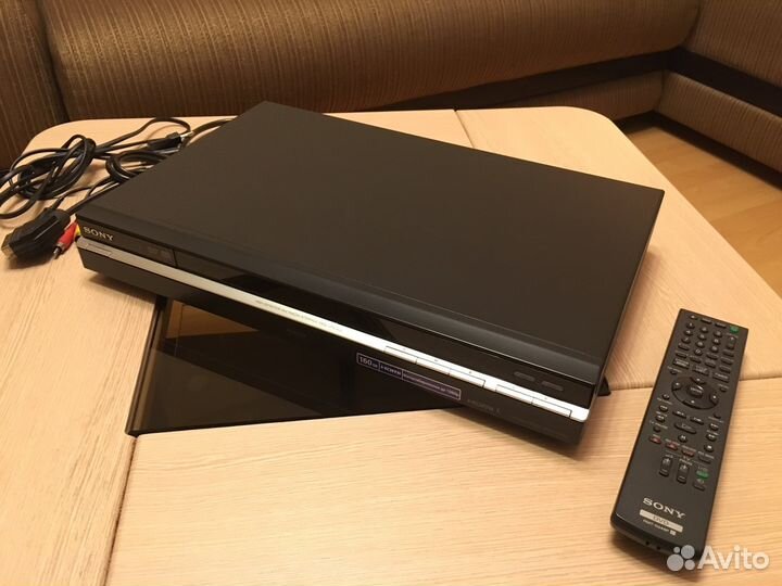 DVD/HDD-рекордер Sony RDR-HX780