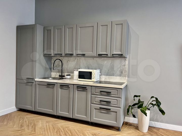 2-к. квартира, 60 м², 1/25 эт.