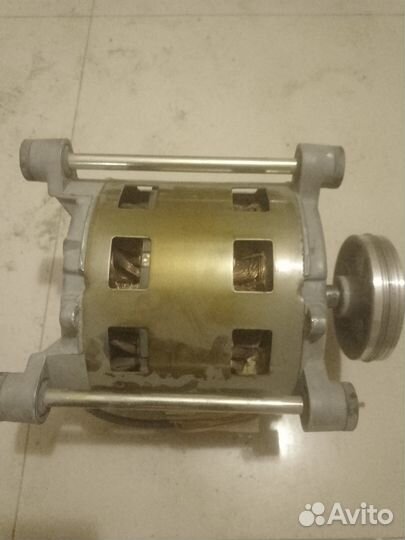 Двигатель стиральной машины ariston