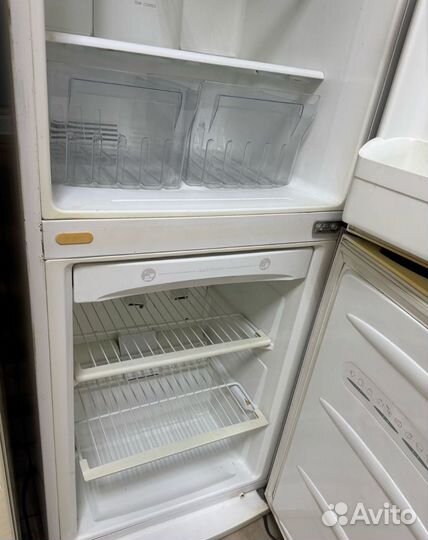 Холодильник indesit бу sb1670.028