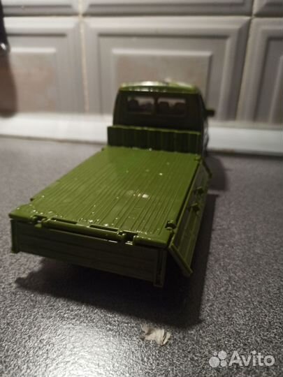 Модели автомобилей 1 24