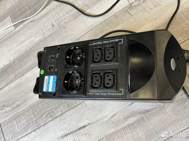 Стабилизатор напряжения