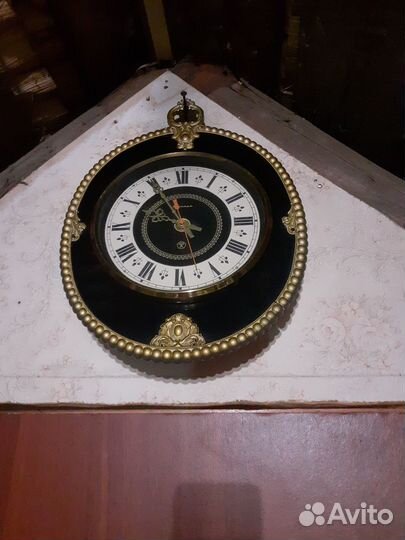 Часы Янтарь СССР настенные