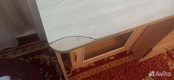 Письменный стол