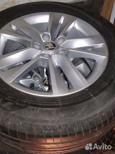 Колеса оригинал летние Skoda 215/65 r17
