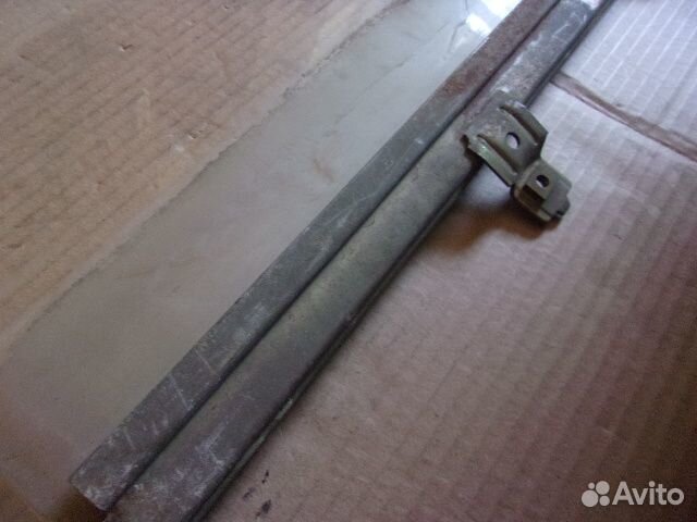 Мерседес 123, стекло задней левой двери