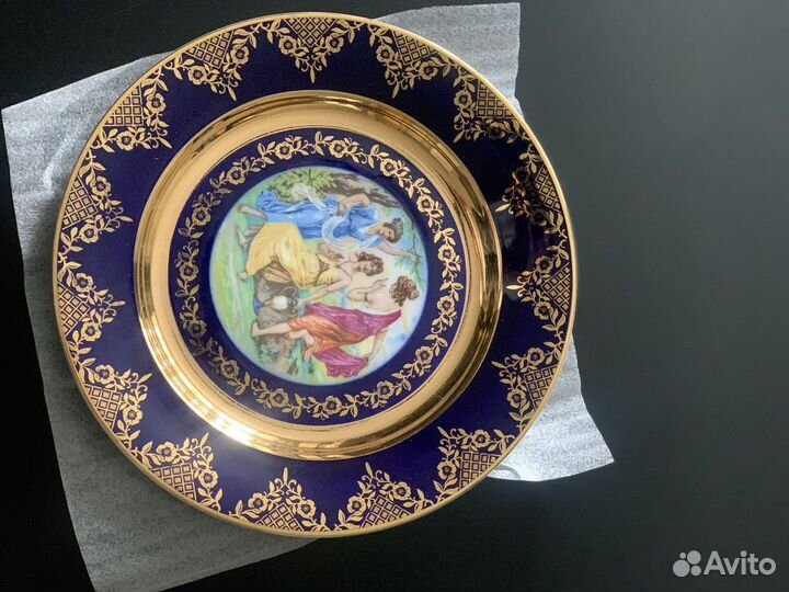 Тарелка декоративная фарфор