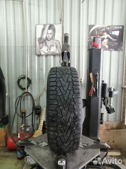 Pirelli P Zero 215/60 R16