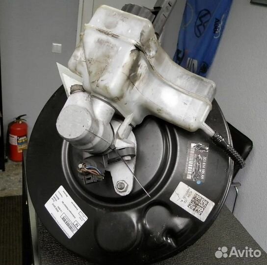 Вакуумный усилитель Passat B6